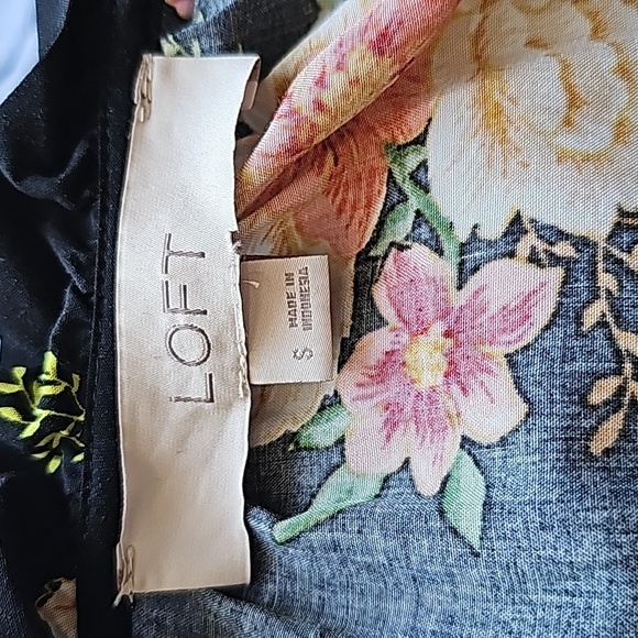 LOFT Long Sleeve Black Flower Midi Dress - Picture 5 of 6